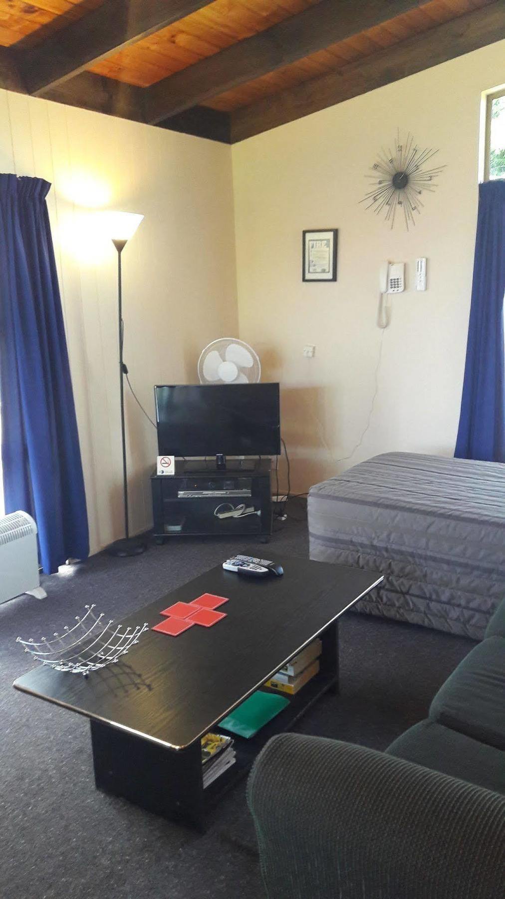 กรันจ์ มอเตอร์ ลอดจ์ Motel โอ๊คแลนด์ ภายนอก รูปภาพ